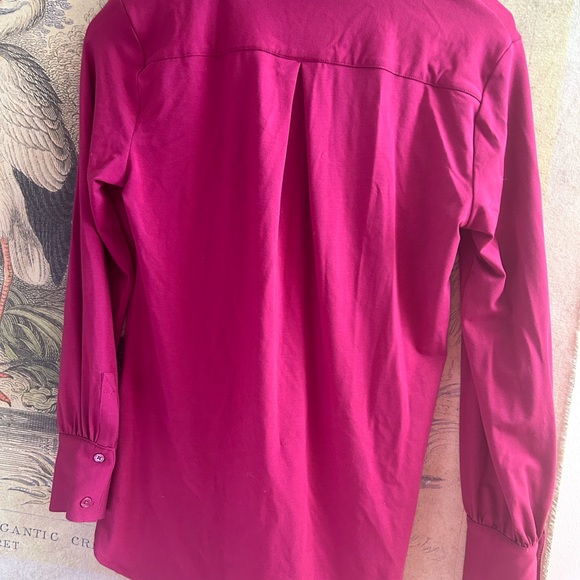 Betabrand Shirt Blouse Button Down Stretch SZ Medium - Picture 5 of 7